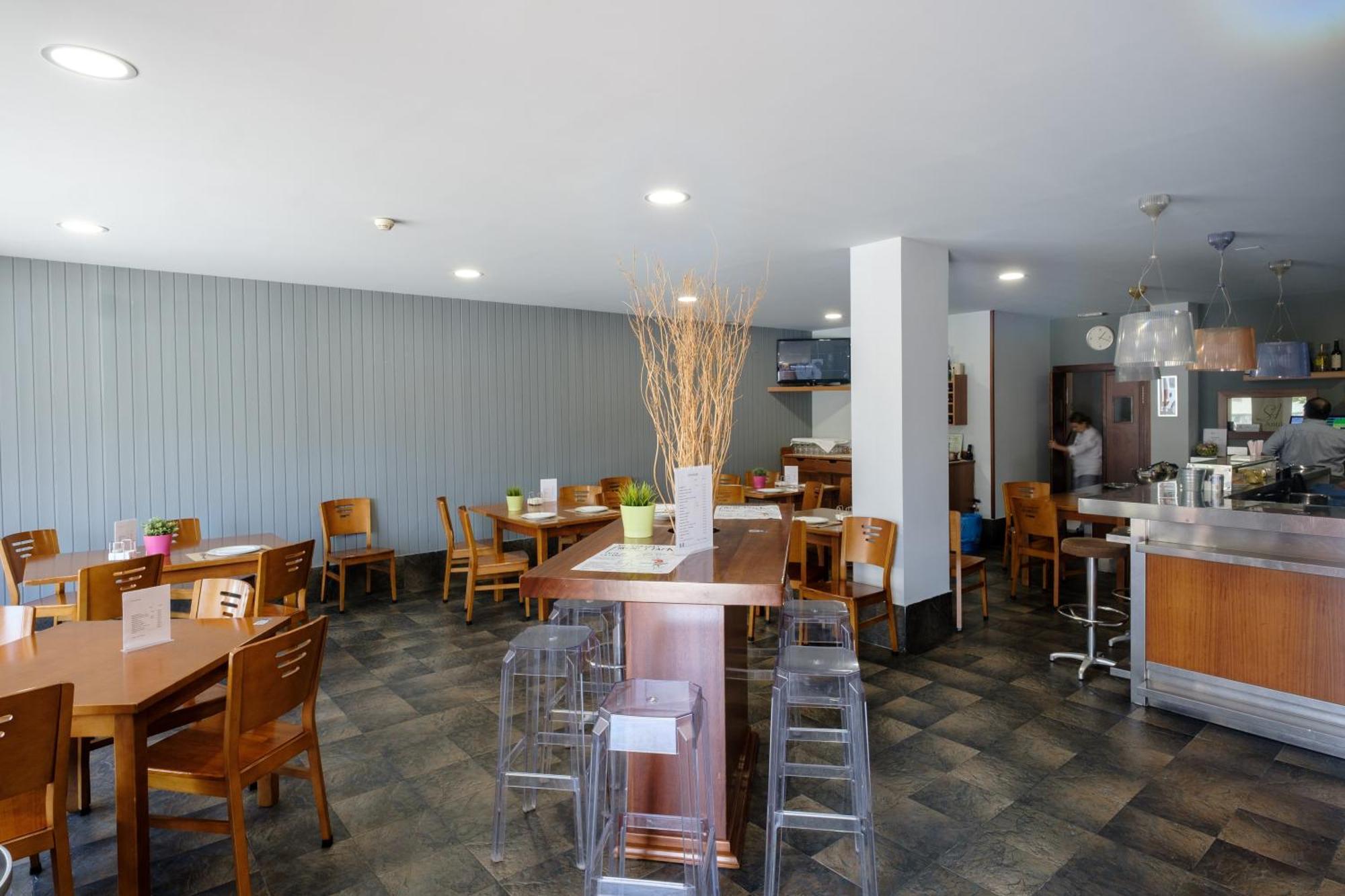 Hotel Restaurante San Anton Tapia De Casariego Exterior foto